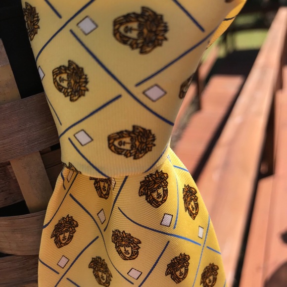 Versace tie - Picture 3 of 4
